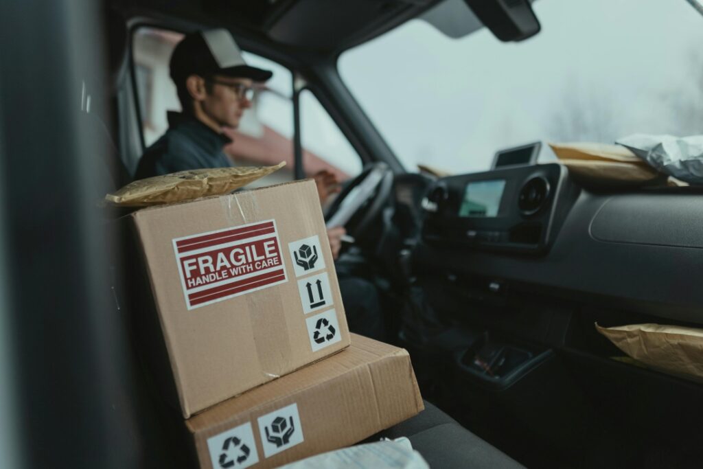 proses pengantaran produk logistik