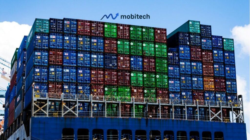 kontainer logistik di kapal cargo